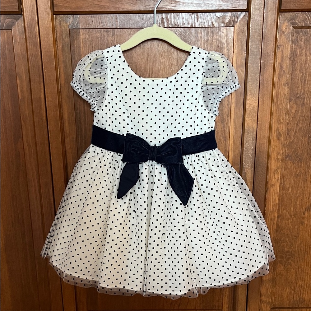 Janie and Jack White and Navy Dress with Polka Dots and Velvet Bow Sz. 2 Party